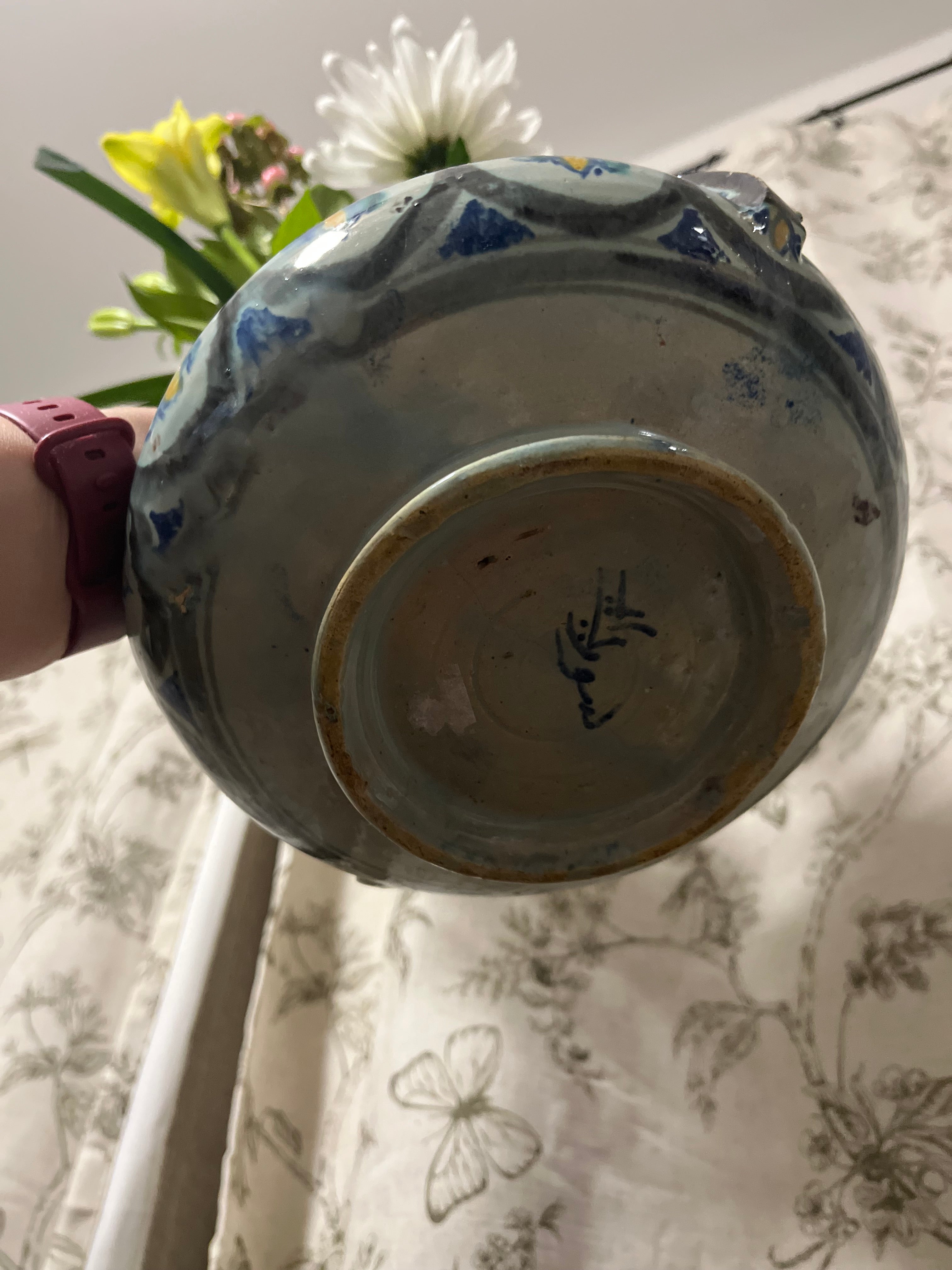 African "Mezhariya" hand painted pottery vase